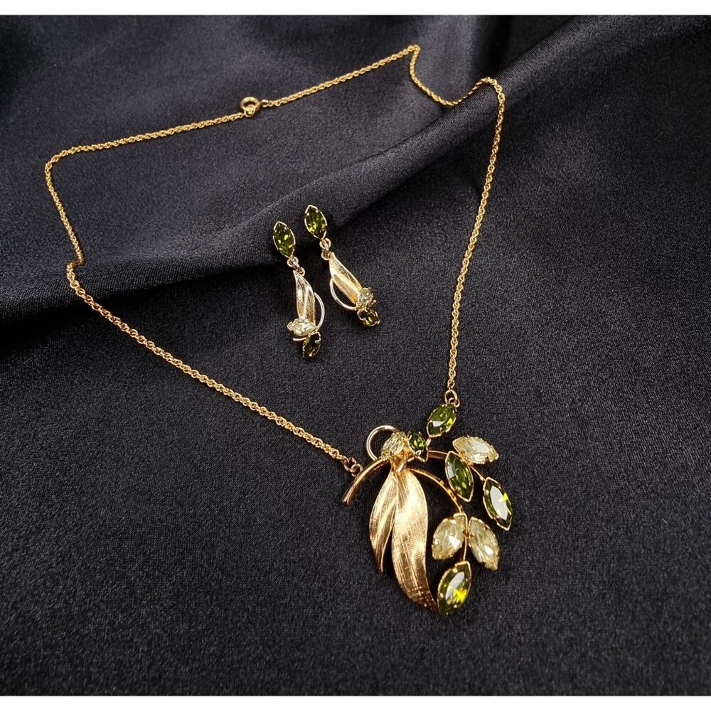 Vintage 1960s Art Star 1/20 12K Gold-Filled Necklace & Earrings Set With Green